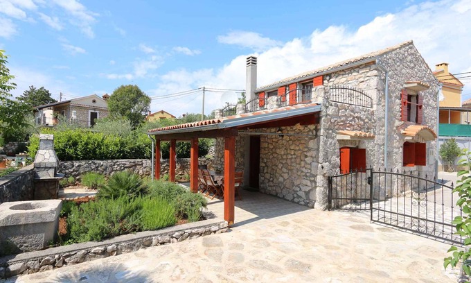 Polje Casa | Casa vacacional en un estilo mediterráneo-casa piedra