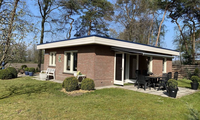 Reutum Casa | Casa en Reutum con Baño Burbujeante