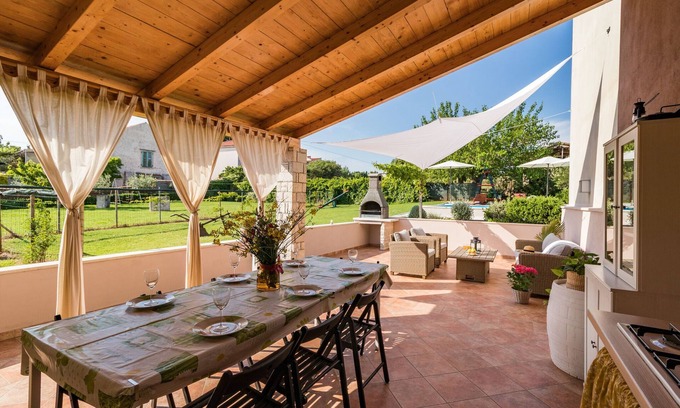 Valdebek Casa | Casa en Pula con piscina privada