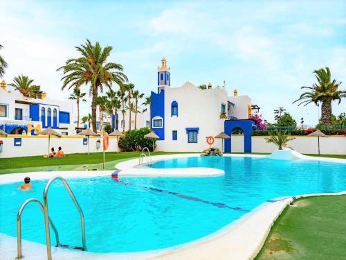 Roquetas de Mar Casa | Holiday home in Roquetas de Mar by the sea