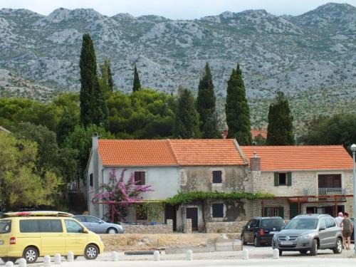 Seline Casa | Holiday Home in Starigrad near Paklenica