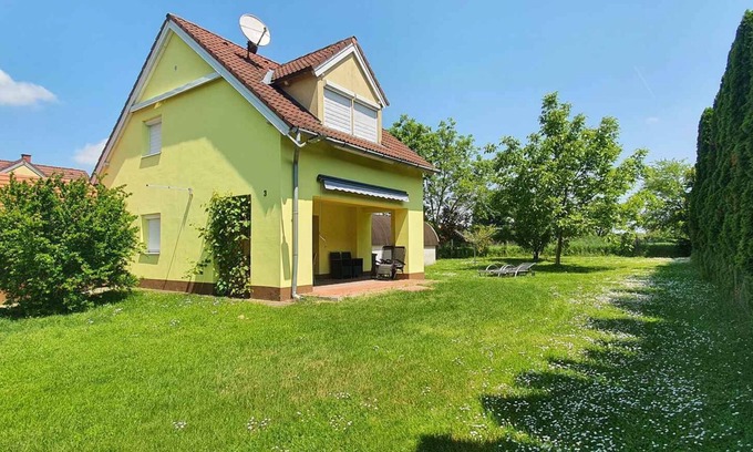 Balatonbereny Casa | Casa vacacional en paz tranquila con un gran jardín