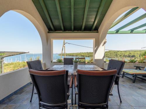 Veli Rat Casa | Holiday Home in Veli Rat near Saharun