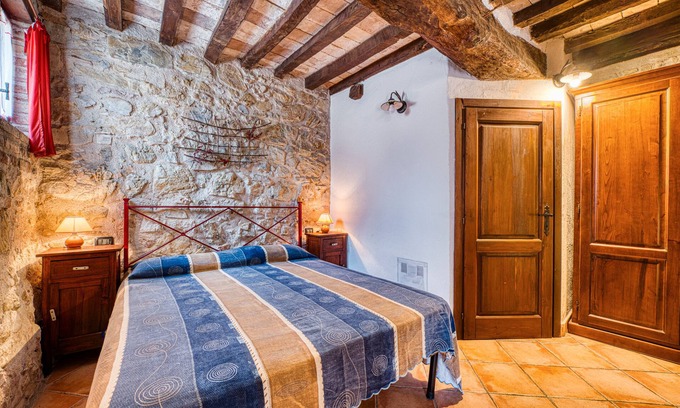 Giano dell'Umbria Otro | Casa de vacaciones 'Casale Storico XVII Sec - Rosa' con vistas a la montaña y piscina compartida