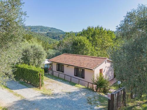 Vicopelago Casa | Holiday Home Villetta Cerchia by Interhome