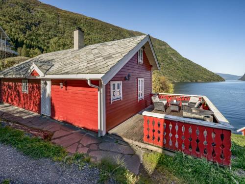 Vik Casa | Holiday Home Johans Maria stova by Interhome