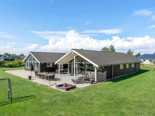Idestrup Casa | Holiday Home Jurgis - 900m from the sea by Interhome