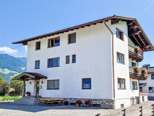 Strass im Zillertal Casa | Holiday Home Kainer by Interhome
