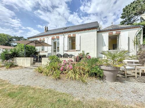 Pornic Casa | Holiday Home Ker Madeleine by Interhome