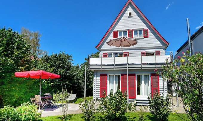 Bad Schachen Casa | Casa de vacaciones 'Kunterbunt' con terraza privada, jardín compartido y Wi-Fi