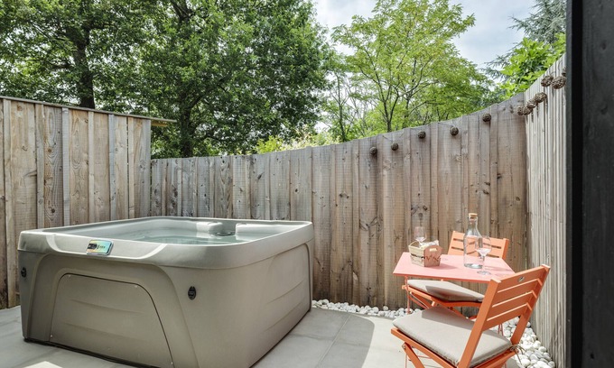 Quinsac Casa | Casa de vacaciones 'L'Entre 2' con terraza privada y aire acondicionado