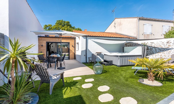 Beauvoir-sur-Mer Casa | Casa de vacaciones 'La Goisette' con terraza privada, jardín privado y Wi-Fi