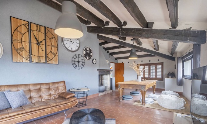 Talarn Casa | Encantadora Casa de Talarn con Wi-Fi, balcón, terraza y vistas a la montaña; aparcamiento disponible, se admiten mascotas