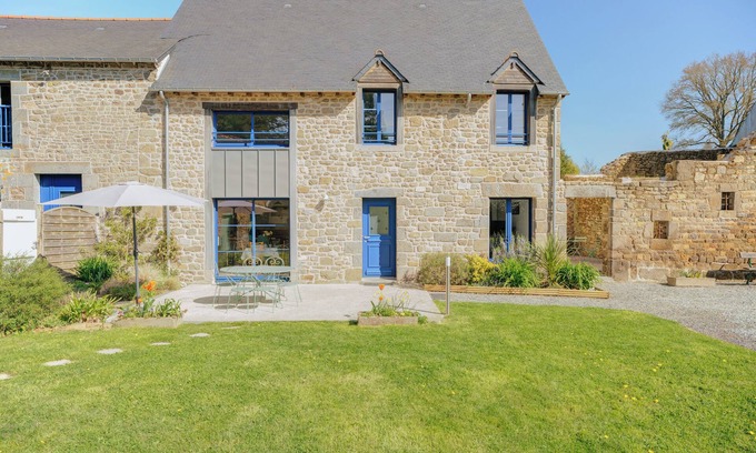 Quebriac Casa | Casa de vacaciones 'La Ferme D'Alcide' con terraza privada, jardín privado y Wi-Fi