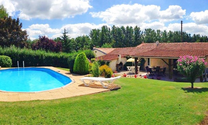 Condeon Casa | Holiday Home La Grangette by Interhome