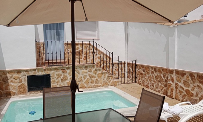 Santa Elena Casa | Casa de vacaciones La Reconquista con piscina, jardín y Wi-Fi