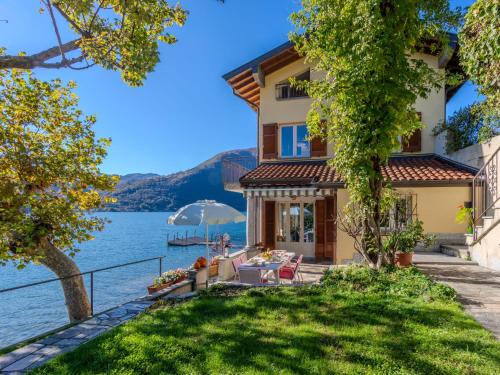 Cima Casa | Holiday Home La Spiaggetta by Interhome