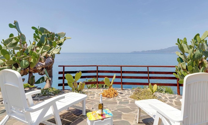 Santa Maria del Mare Casa | Casa de vacaciones "La Terrazza sul Mare" con vistas al mar, jardín y terraza