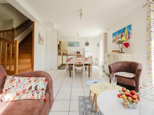 Dinard Casa | Holiday Home La Villa Marie by Interhome