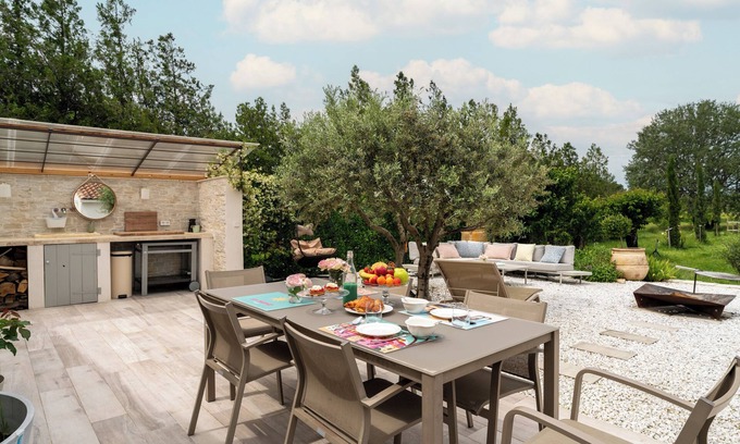 Modene Casa | Casa de vacaciones 'Le Cabanon De Modène' con terraza privada, Wi-Fi y aire acondicionado