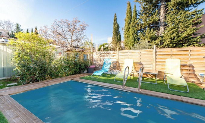 Route d'Arles Casa | Casa de vacaciones 'Le Chalet Houda Et Spa En Option' con piscina privada y aire acondicionado