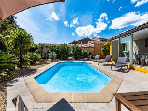 Cogolin Casa | Holiday Home Le Clos du Mûrier by Interhome