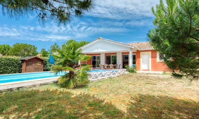 Vendays-Montalivet Casa | Holiday Home Les Acacias by Interhome