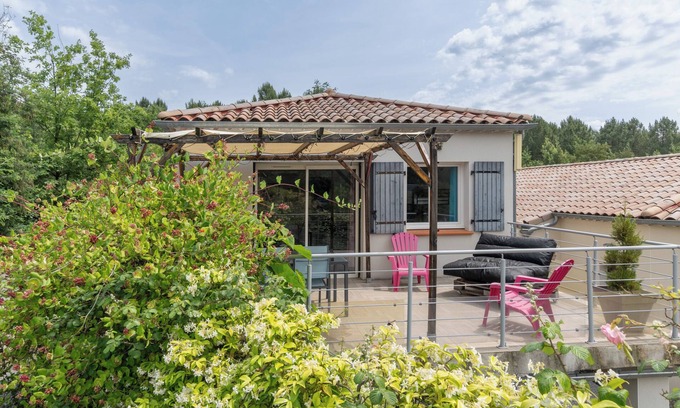 Payzac Casa | Casa de vacaciones 'Le Pequelet' con piscina compartida, Wi-Fi y aire acondicionado
