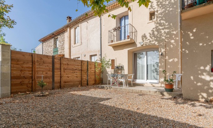 Cazilhac Casa | Holiday Home 'Le Tinou' with Private Garden and Wi-Fi
