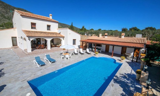 Benissa Casa | Holiday Home Los Olivos by Interhome