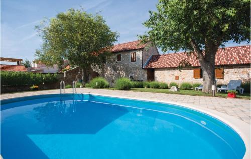 Gradina Casa | Holiday Home Lozovac With Outdoor Swimming Pool 441