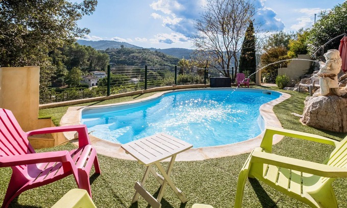 Pegomas Casa | Holiday Home 'Méli Mélo' with Mountain View, Private Pool and Air Conditioning