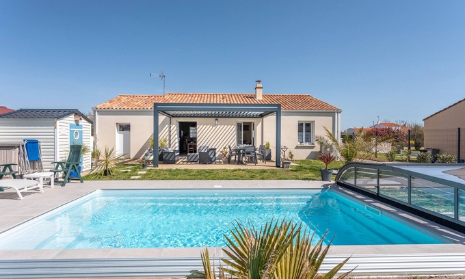 Jard-sur-Mer Casa | Casa de vacaciones 'Maison Salorge' con piscina privada, Wi-Fi y aire acondicionado