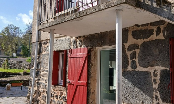 Seneujols Casa | Casa de vacaciones 'Maison De Campagne' con terraza privada, jardín privado y Wi-Fi