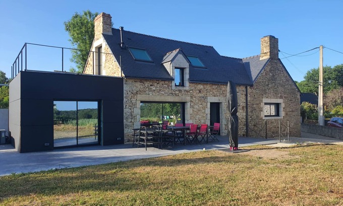 Branderion Casa | Casa de vacaciones 'Maison De Campagne Proche De La Mer' con piscina privada, terraza privada y Wi-Fi