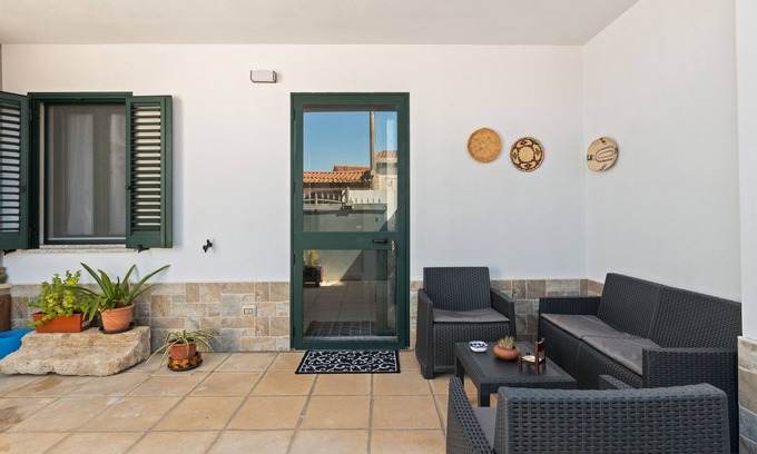 San Vero Milis Casa | Casa Vacaciones 'Marcello' con Vista a la Montaña, Terraza Privada y Aire Acondicionado