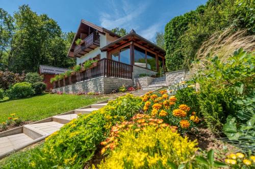 Barilovic Casa | Holiday Home Mare near River