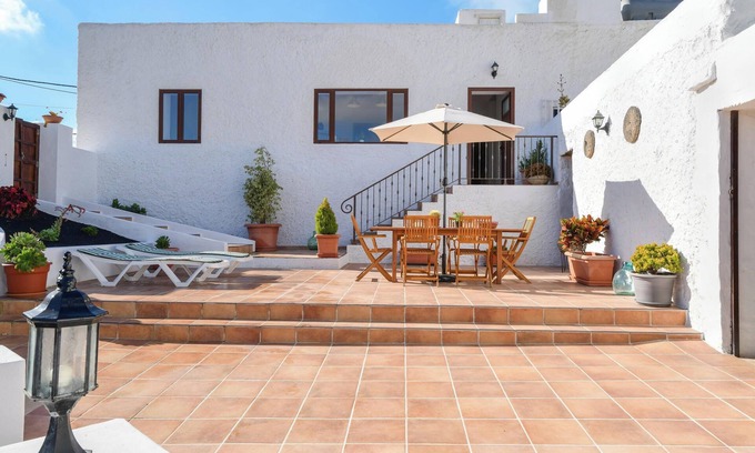 Haria Casa | Casa de vacaciones 'Maria Dolores' con vistas a la montaña, Wi-Fi, jardín y terraza