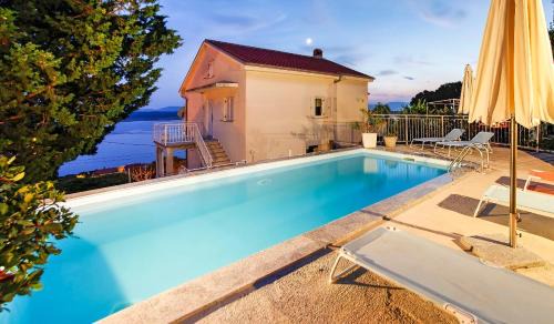 Dramalj Villa | Holiday Home Marija with Pool & Garden & Amazing Sea View
