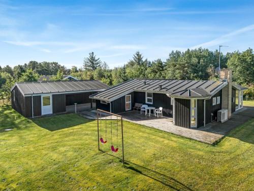 Bratten Strand Casa | Holiday Home Martina - 500m from the sea by Interhome