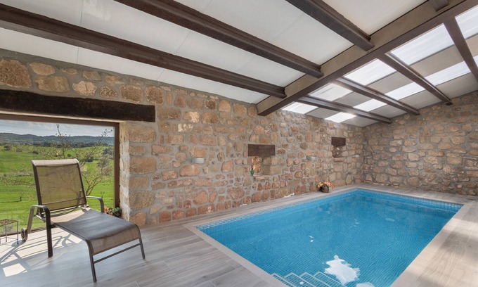 Biosca Casa | Casa de vacaciones 'Masia Manonelles' con piscina privada, terraza privada y aire acondicionado