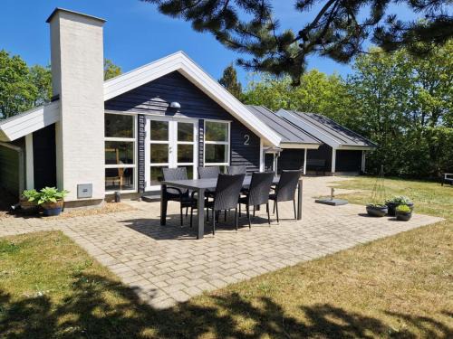 Ringkøbing-Skjern Municipality Casa | Holiday Home Matthis - 500m to the inlet by Interhome