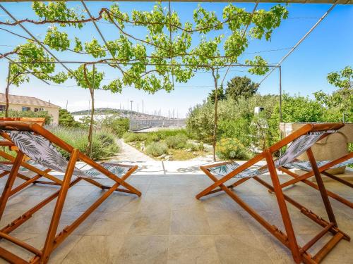 Murter Casa | Holiday Home Mihotić by Interhome