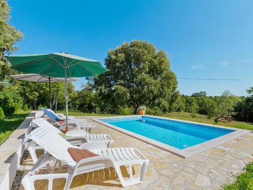 Grzini Casa | Holiday Home Mila by Interhome