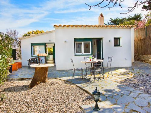 Cadaqués Casa | Holiday Home Mimosa by Interhome