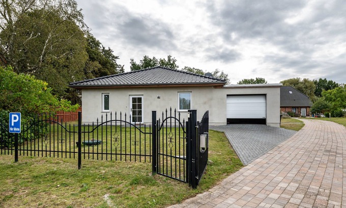 Tarnow Casa | Casa de vacaciones 'Moderner Bungalow, Rollstuhlgerecht' con terraza privada