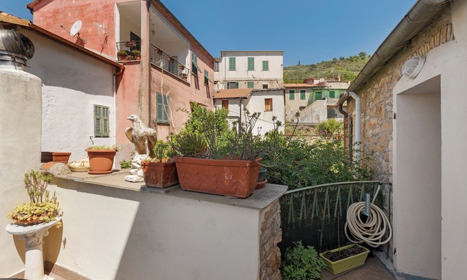 Imperia Casa | Casa Vacacional 'Montegrazie' con Vista al Mar, Terraza Privada y Wi-Fi