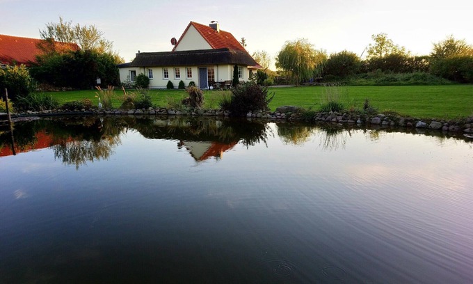 Kalkhorst Casa | Casa de vacaciones "Naturteich Haus" con estanque privado para nadar, terrazas privadas y wifi