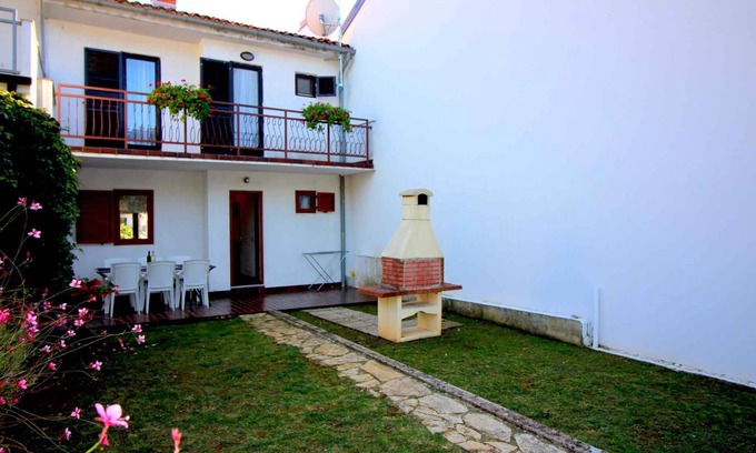 Brulo Casa | Casa vacacional cerca de la playa con barbacoa de jardín