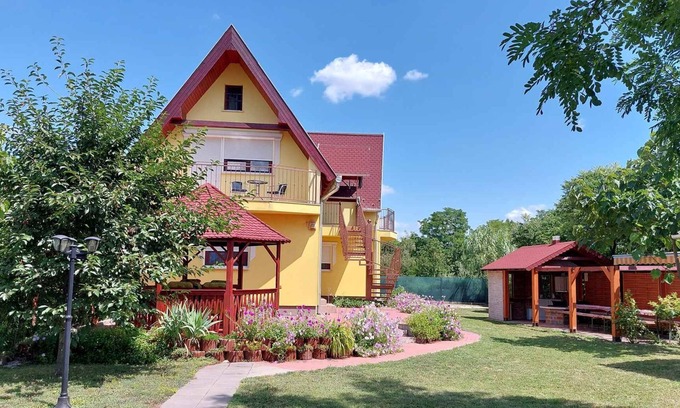 Poroszlo Casa | Casa vacacional cerca del eco centro